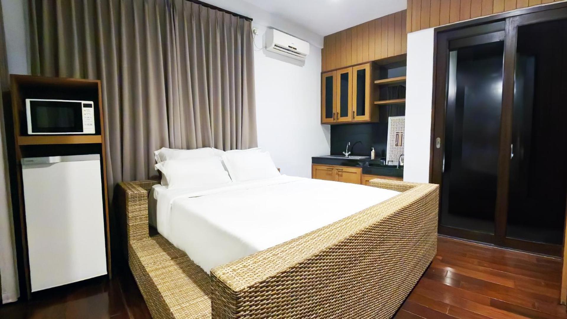 Hotel By Opus Hospitality